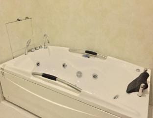 JOLLY 3 BEDROOM TERRACE DUPLEX . AIRCON . WiFi Vacation rental in Lagos, Nigeria