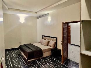 JOLLY 3 BEDROOM TERRACE DUPLEX . AIRCON . WiFi Vacation rental in Lagos, Nigeria