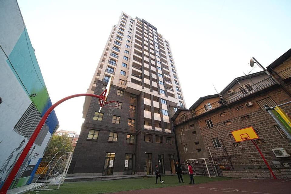 Suite apartments in downtown by Sweet Home Apartment in Yerevan