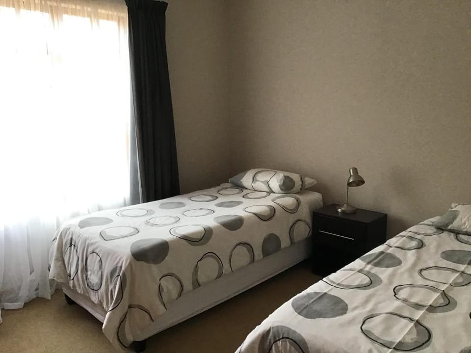 Fully Furnished Monthly Stay Vacation rental in South Africa