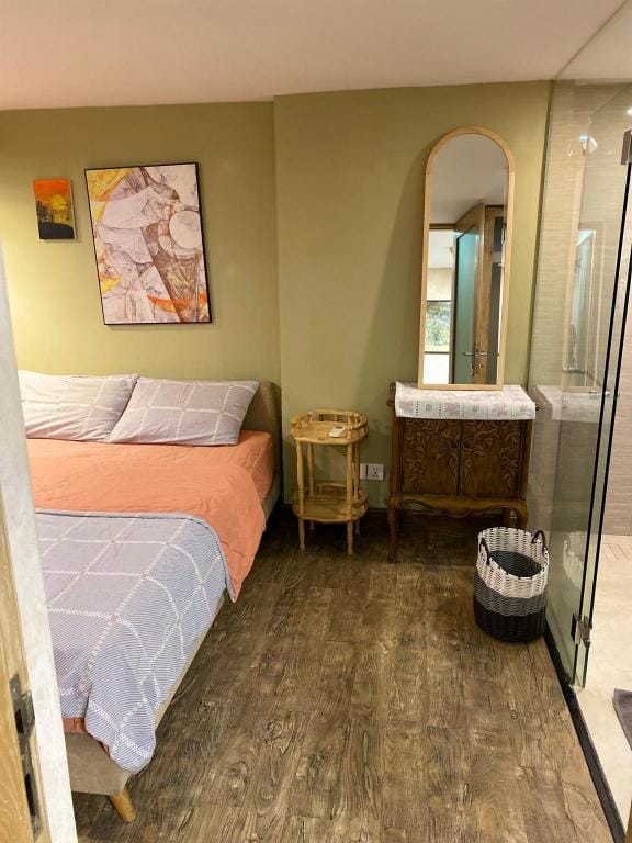 Cozy Rustic 1BR Apartment | Spacious Retreat Apartment in Ho Chi Minh City