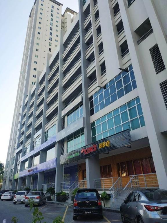 Straits Garden Suites,Jelutong Apartment in George Town