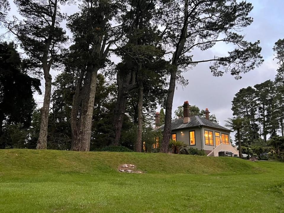 Carramar - Historic estate next to National Park Vacation rental in Wentworth Falls