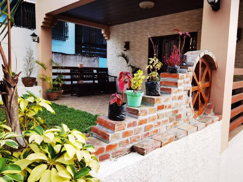 Villa Angeles- Tagaytay Villa in Tagaytay