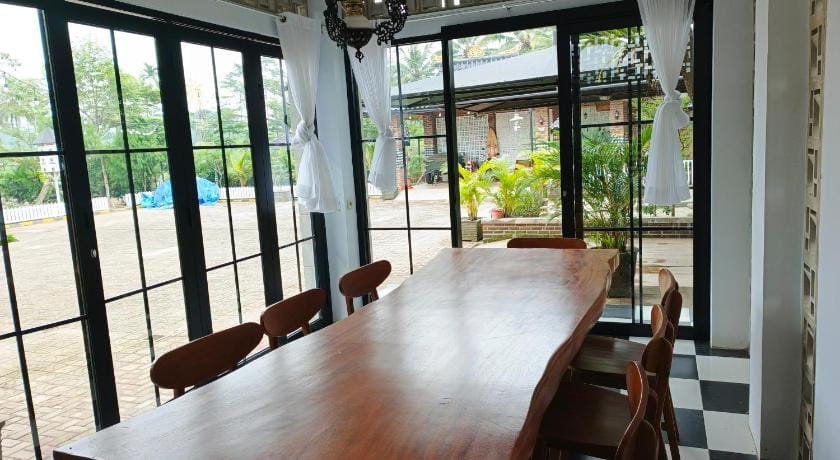 Jajapin Wangsaloka Hotel in West Java