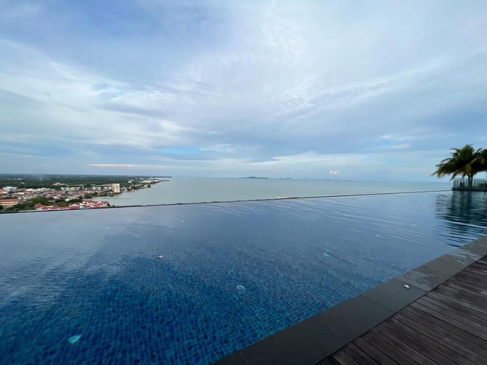 ATTIC✦Luxury Full Seaview 3 BedroomSuite[TVBOX]#55 Apartment in Malacca