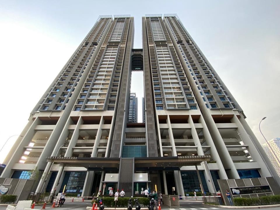 ATLANTIS HighClass FullyEquipped SmartTV 9pax A34 Apartment in Malacca