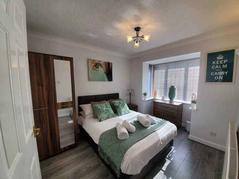 Serviced Accommodation in Bicester Merganser Drive Vacation rental in Cherwell District
