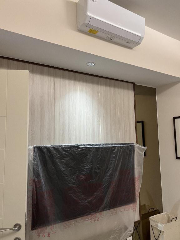Smart apartment modern style Apartment in Surabaya