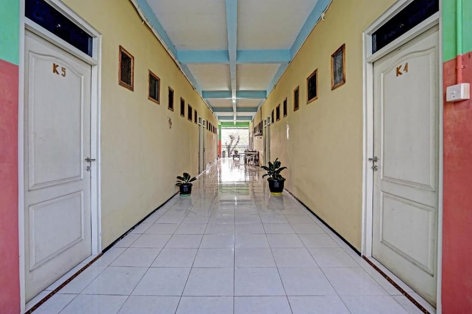 Hotel O Kost Esklusif Barokah Hotel in East Java