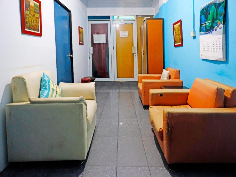 Hotel O Rafika Homestay SyariahNearTempat Makan Pagi Sore Nohil Hotel in Riau Islands, Indonesia