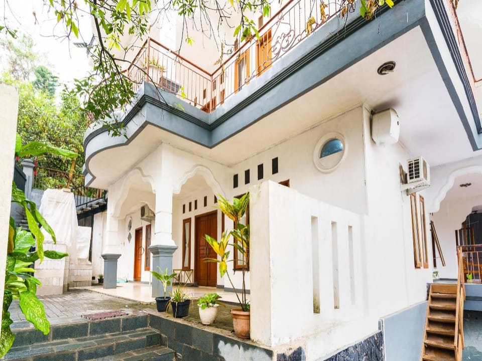 OYO 91561 Gandhi Hotel Hotel in Bandung