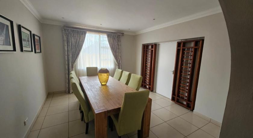 Ridge Cottage Hotel in Umhlanga
