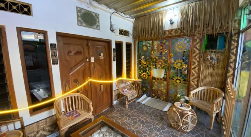 OYO 91601 Double-Degree Syariah (Female & Family) Hotel in Special Region of Yogyakarta