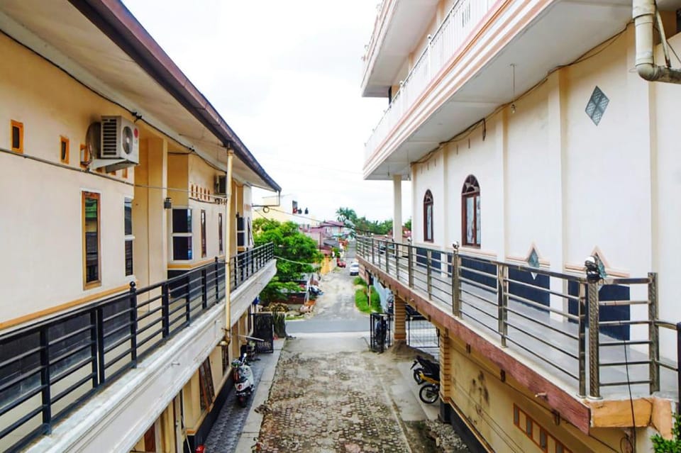 OYO 91647 Sanina Residence Hotel in Indonesia