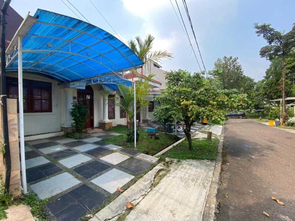 Hotel O Pahlawan Udyana Syariah Hotel in West Java