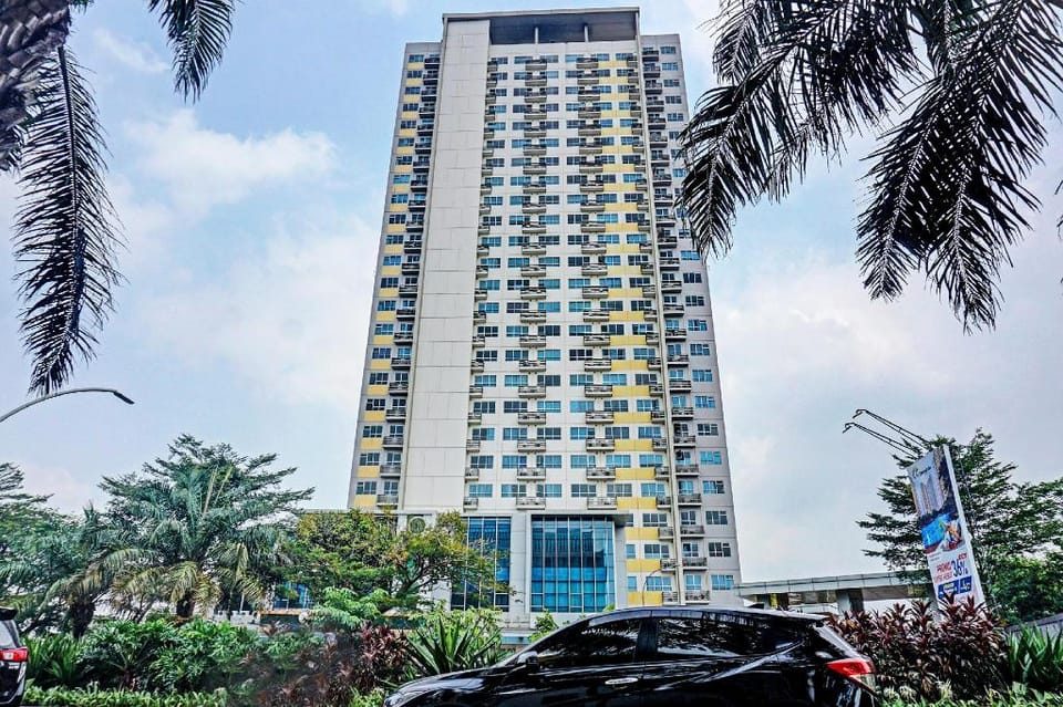 Collection O 91652 The Springlake Summarecon Bekasi Hotel in West Java