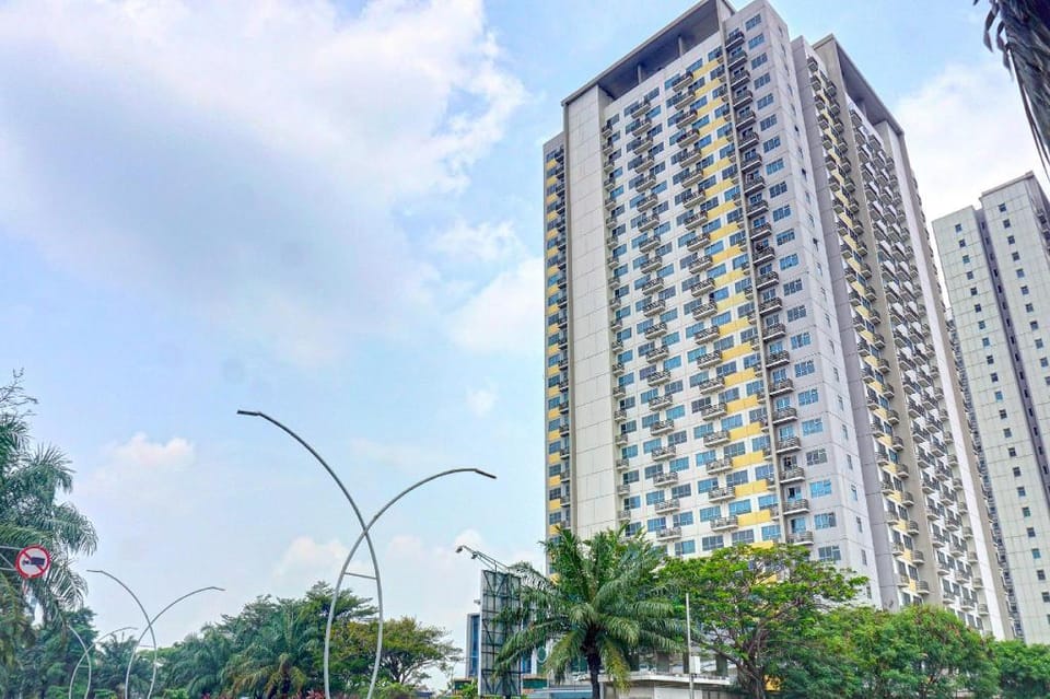 Collection O 91652 The Springlake Summarecon Bekasi Hotel in West Java