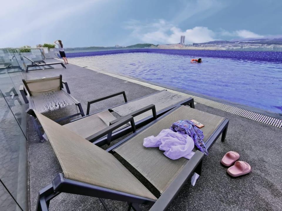 Legoland- HapySunshine@DPristine-2B2R-8px Lakeview Apartment in Johor