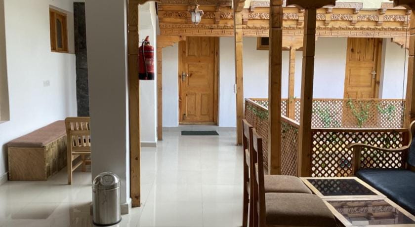 Himalayan Regal House Bed and Breakfast in India