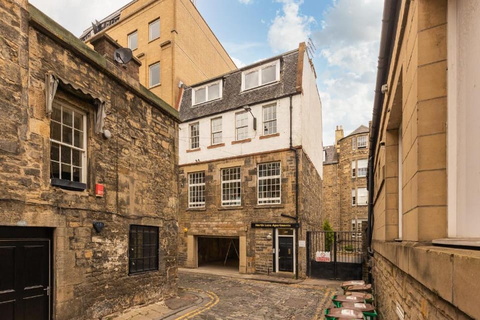 Amazing Castle View Apartment Apartment in Edinburgh