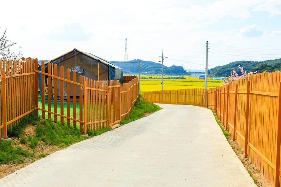 Dangjin Dogpelis Glamping Bed and Breakfast in Gyeonggi-do