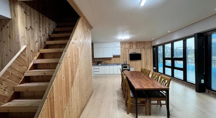 Nonsan oyeo poolvilla Bed and Breakfast in South Korea