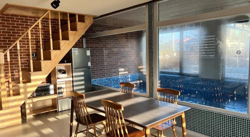Nonsan oyeo poolvilla Bed and Breakfast in South Korea