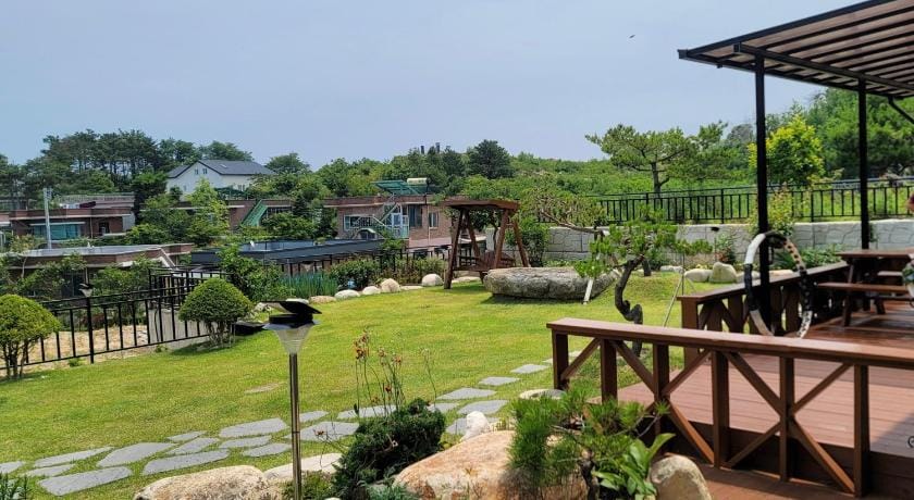 Goseung Luceluna Pension Bed and Breakfast in South Korea
