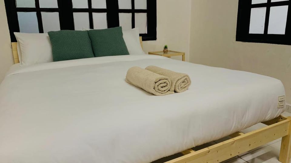 Danbam Guest House | 2 minutes to Chenang Beach Vacation rental in Kedah