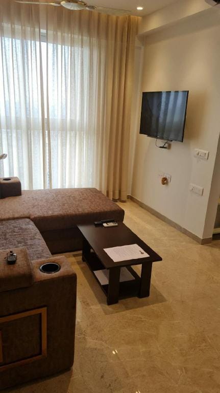 Hiranandani gardens powai@22nd floor Apartment in Mumbai