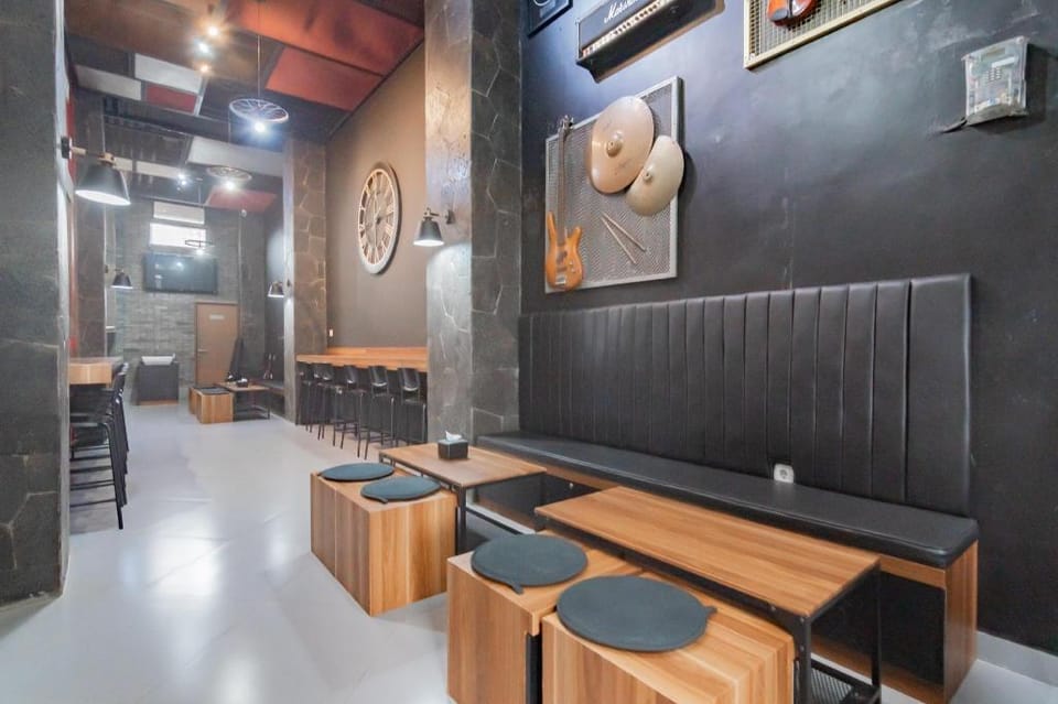 Urbanview Elephant Eleven Residence Buah Batu Bandung by RedDoorz Hotel in Bandung