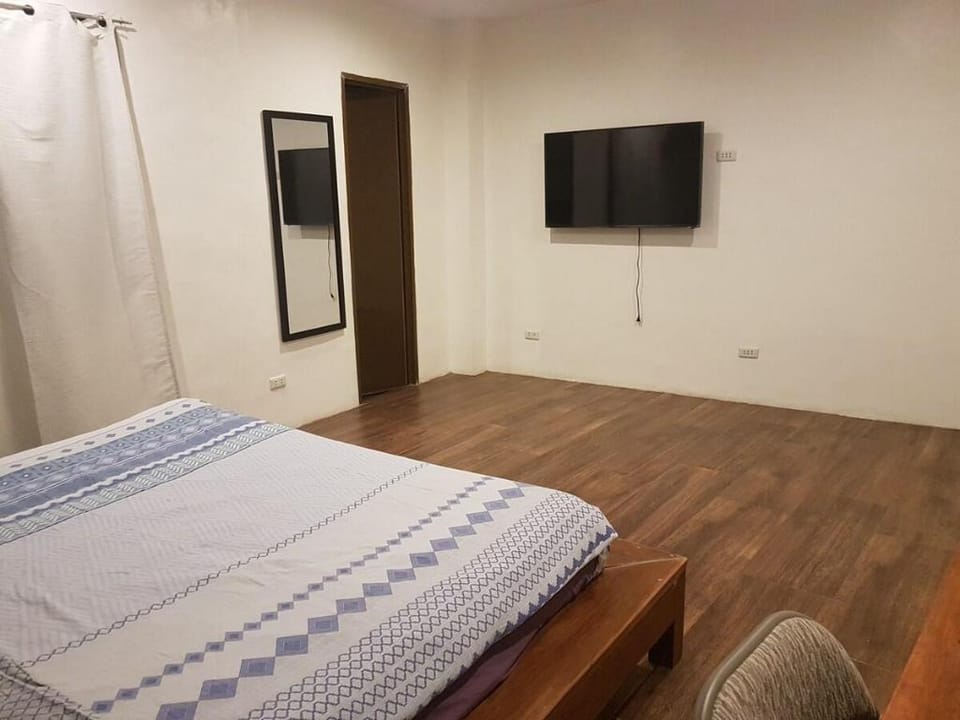 Zen Studio Suite - PAY IN CASH ON d DAY OF ARRIVAL Vacation rental in Siargao Island