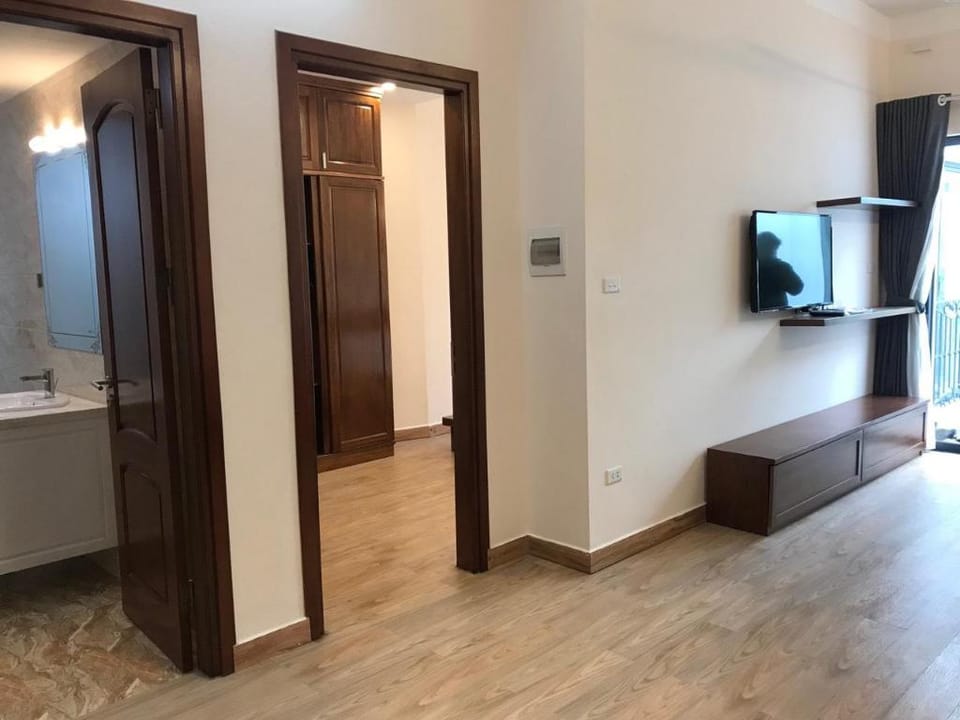 One bedroom Apartment with balcony R302 Vacation rental in Hanoi