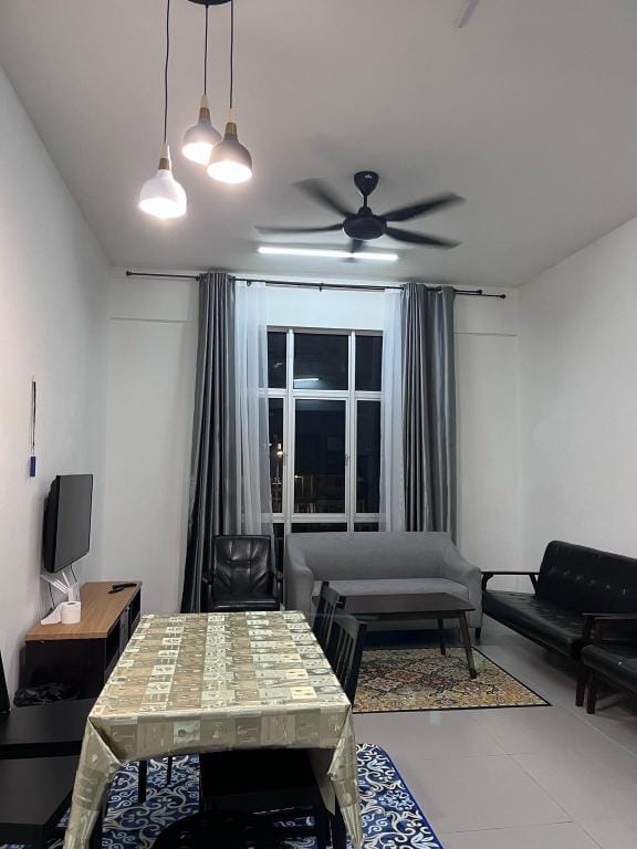 MUSLIM MINIMALIST STUDIO FOR 6 @ GOLDEN HILLS Apartment in Brinchang