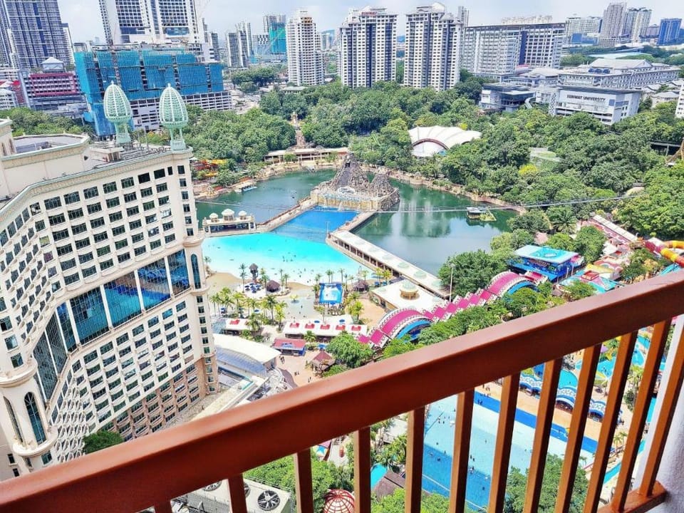 Sunway Lagoon Resort Suite (Lagoon View) Apartment in Subang Jaya