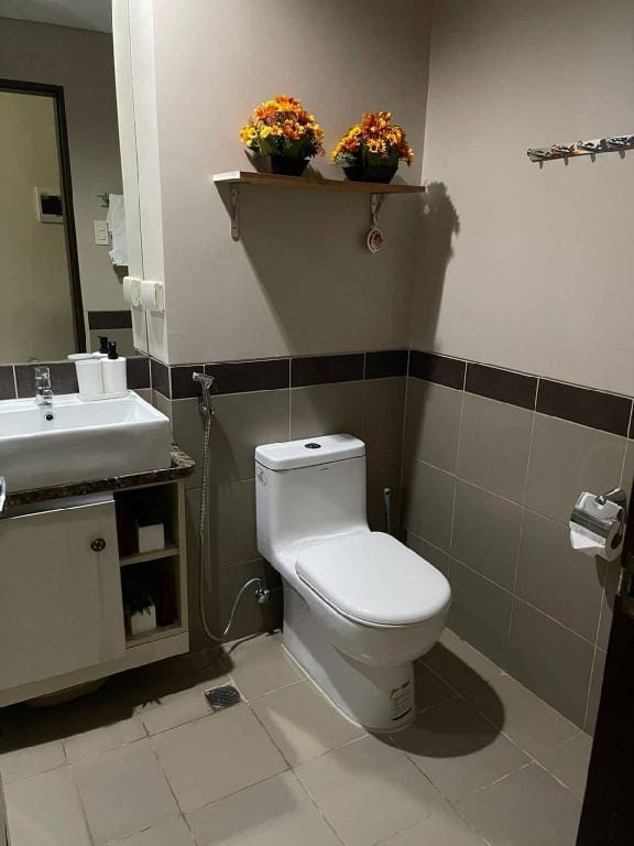 Admiral Bay Suites East Wing ( w/ balcony) Vacation rental in Manila City
