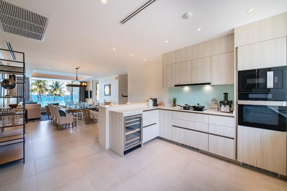 Beachfront Residence - Stunning Sea View Apartment in Choeng Thale