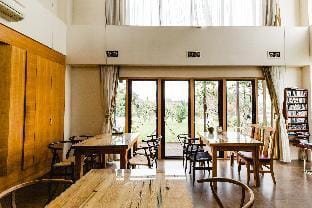 Serene Gray B&B Bed and Breakfast in Taiwan, Province of China
