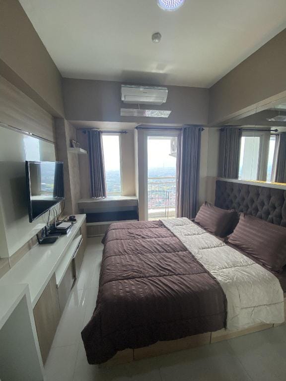 Apartment Studio Tanglin diatas pakuwon mall SBY Apartment in Surabaya