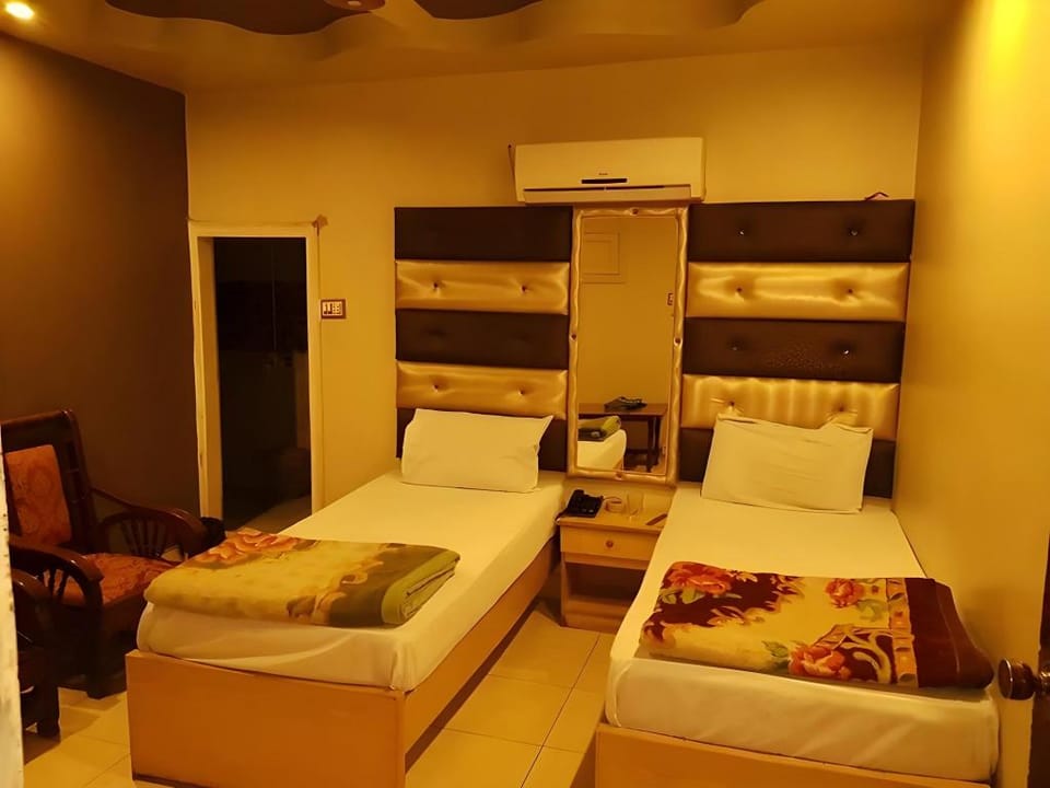 Al Karim Hotel Hotel in Sindh
