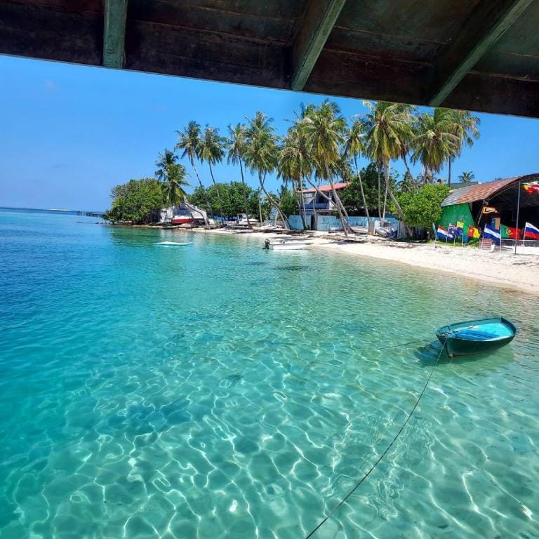 Aasna Inn Hotel in Maldives