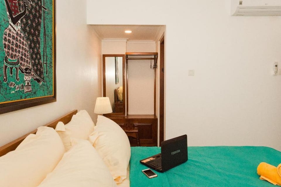 Ndalem Sardan 4 Bedrooms near JEC and Malioboro Villa in Yogyakarta