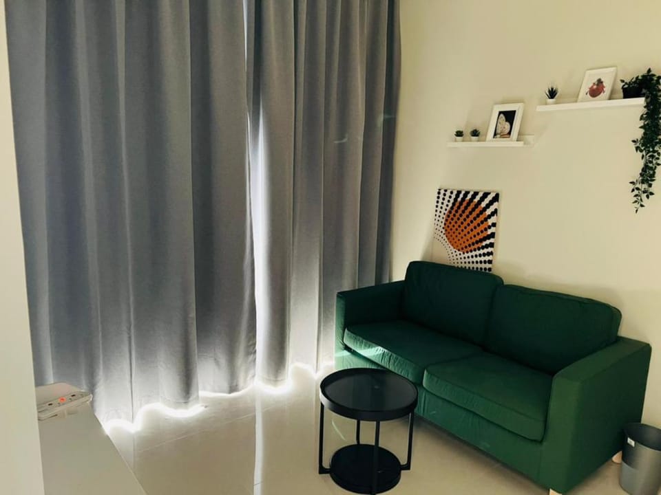 Dubai High Rise 1BR with BURJ View in Business Bay Apartment in Dubai