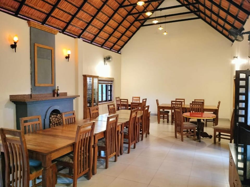 Orange Valley Plantation Holiday  Coorg Hotel in Kerala