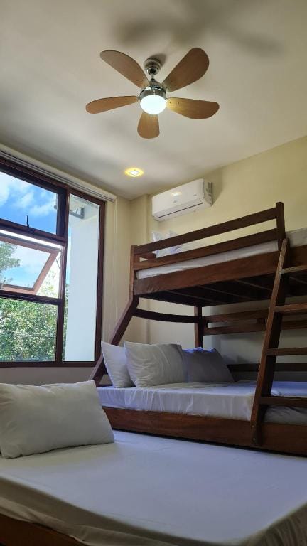 BEACHFRONT VILLA with INFINITY POOL Villa in Batangas