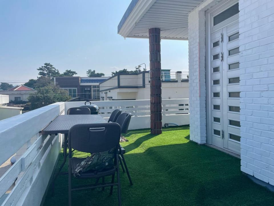 sinchon2548: Near the beach, a quiet village-like home Sinchon2548 Vacation rental in South Korea