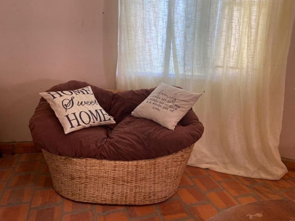 Beautiful Lakeside Cottage Vacation rental in Uganda