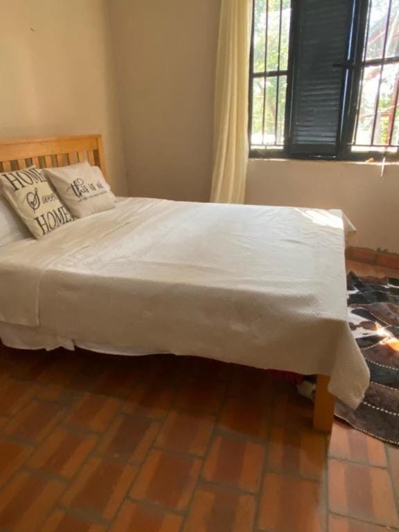 Beautiful Lakeside Cottage Vacation rental in Uganda