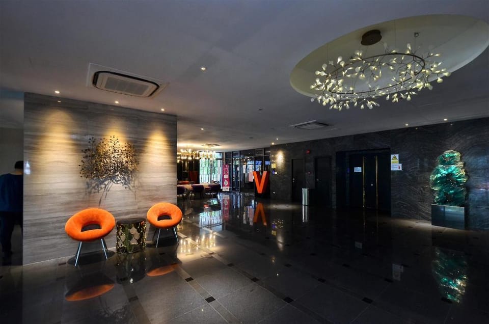 New | JB CIQ Retro Seaview High Floor Duplex Apartment in Johor Bahru